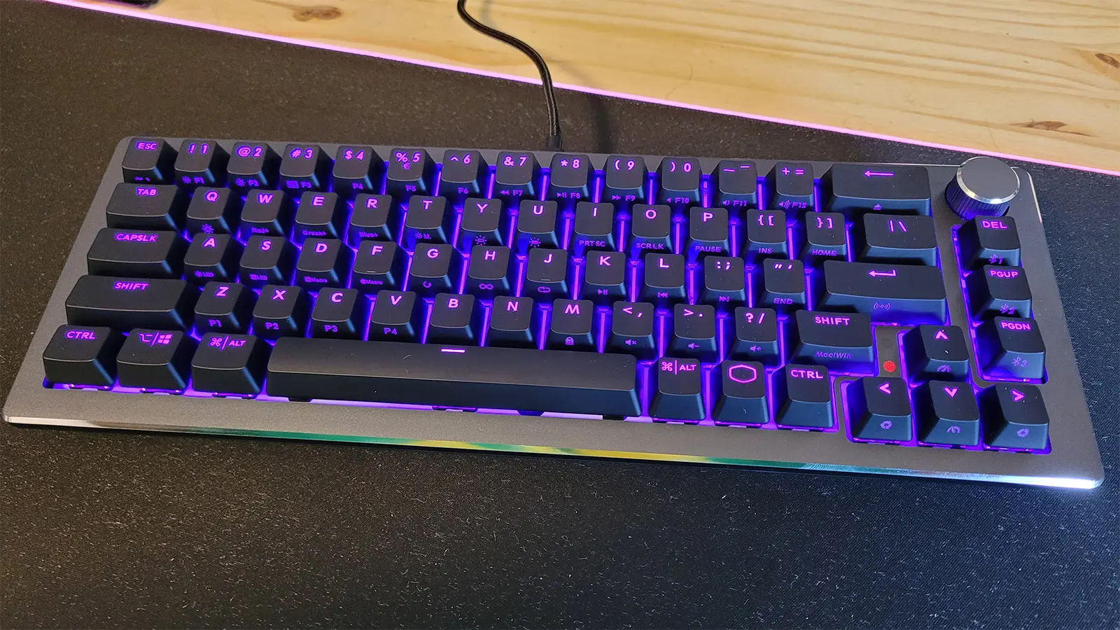 Огляд клавіатури Cooler Master CK721