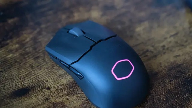 Огляд Cooler Master MM712